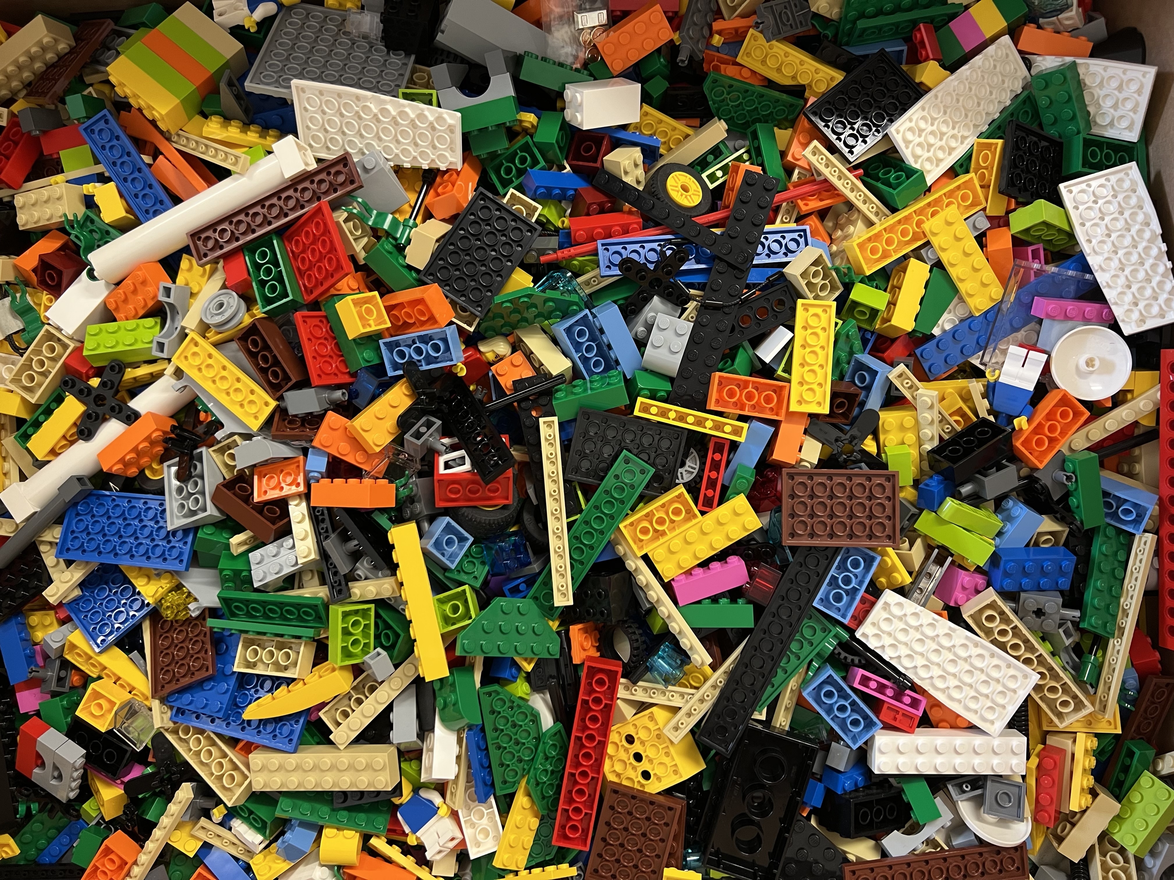 Complex shared LEGO® model built collaboratively